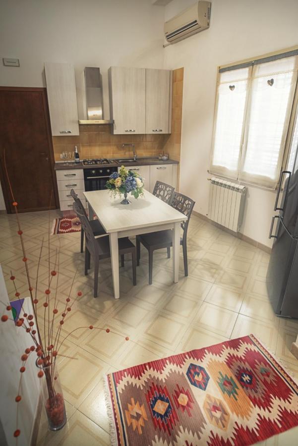 Апартаменти Casa Vacanze Francesca Мадзара-дель-Валло Екстер'єр фото